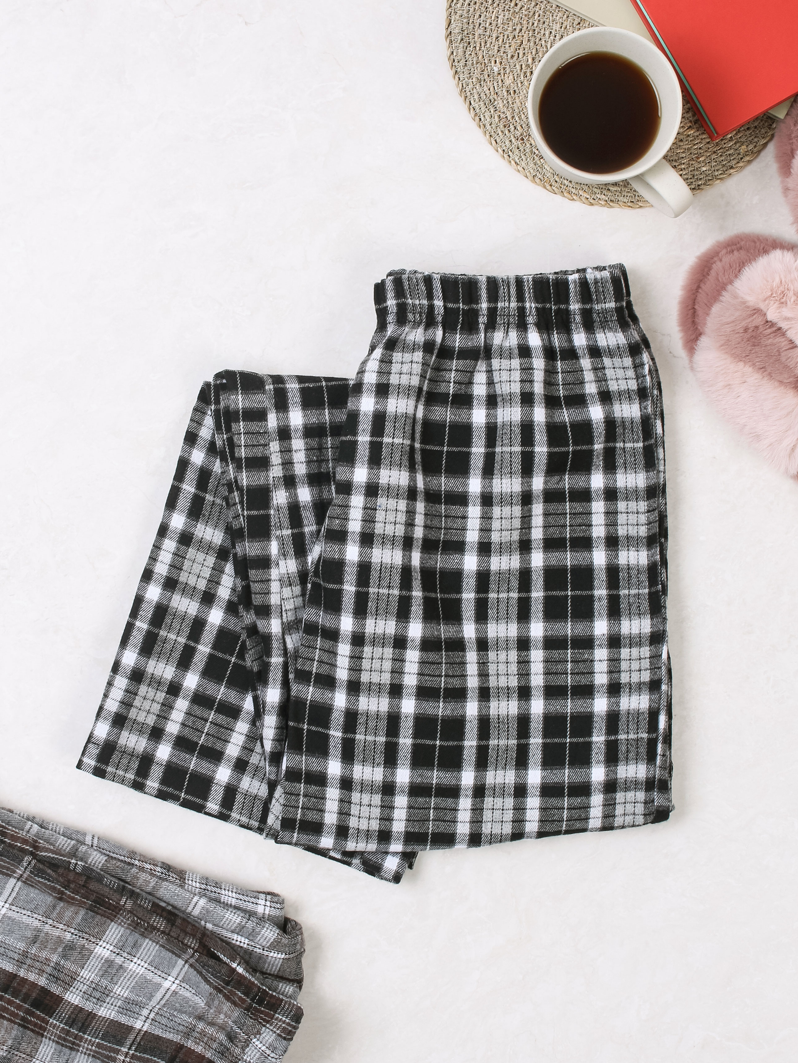 DAISO Flannel pattern pajama bottoms (M)