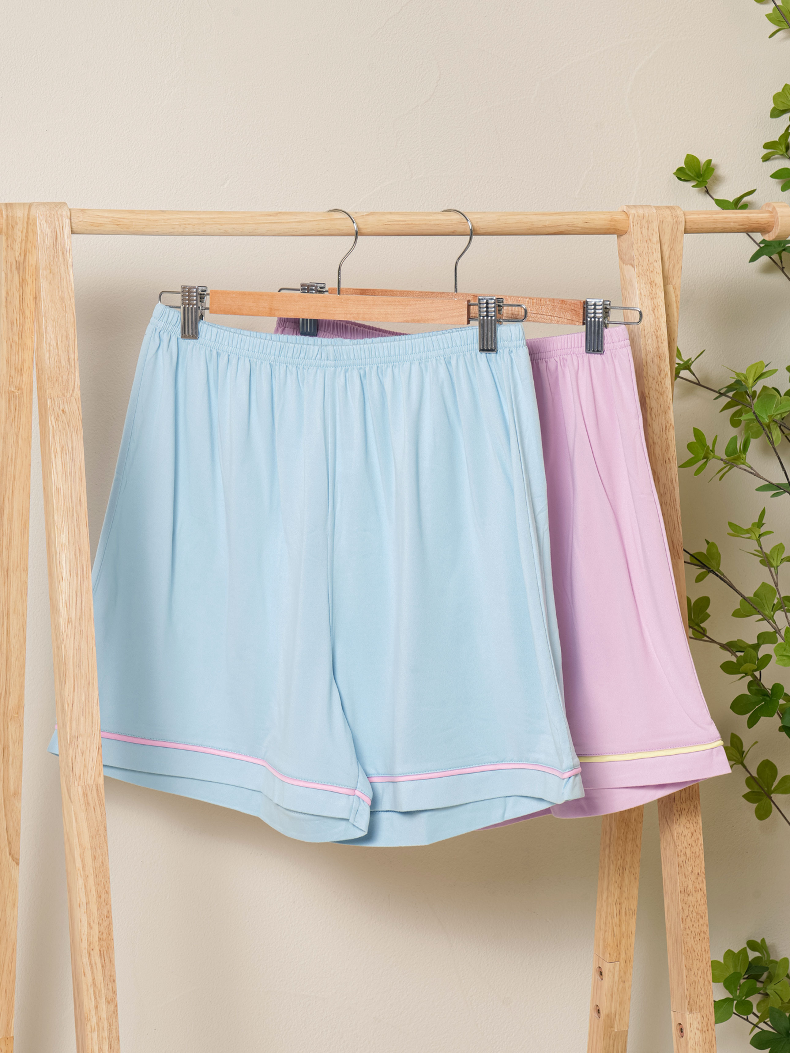 DAISO Flory Check Pajama 3-Piece Bottoms (L)