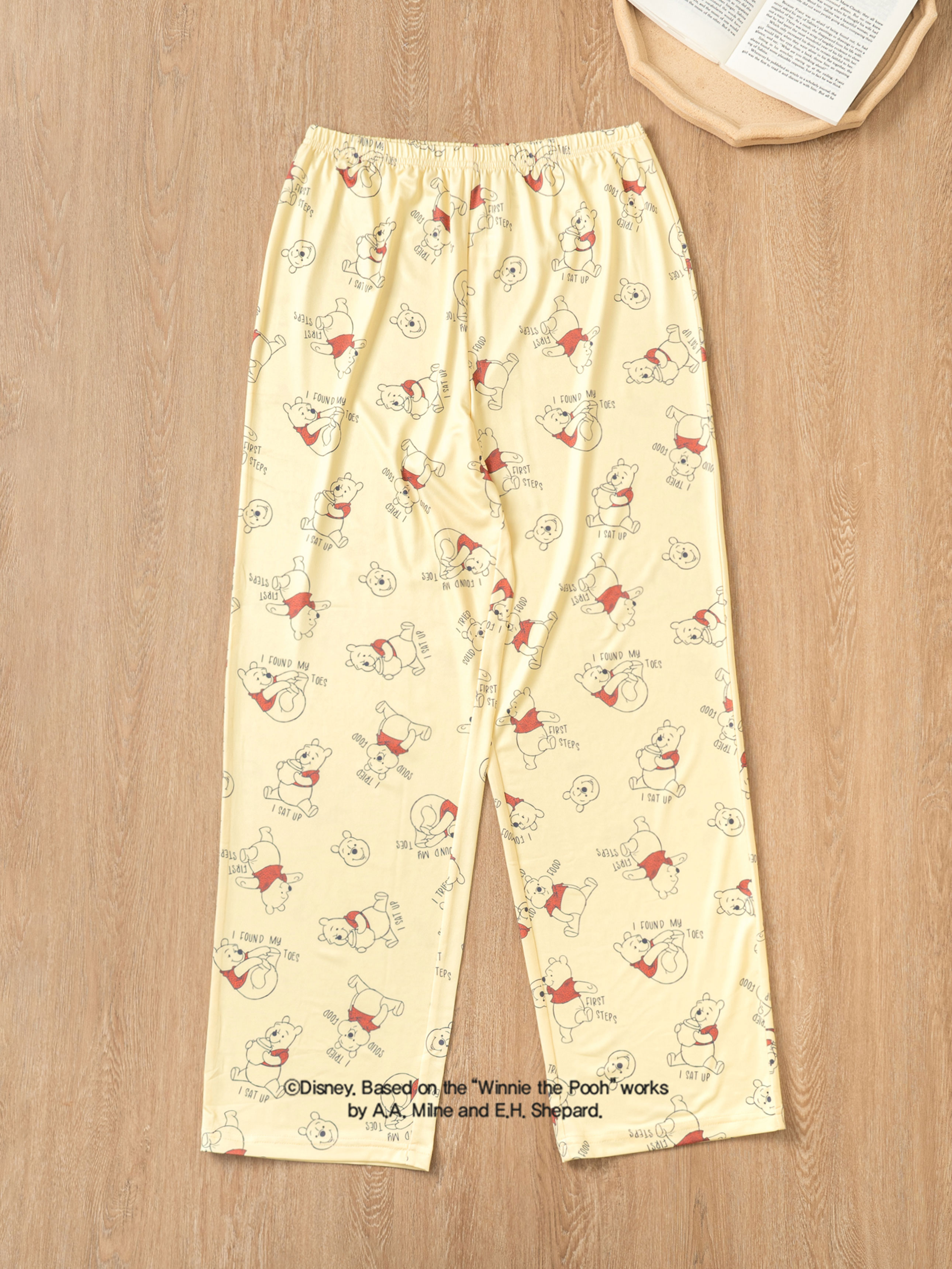 DAISO Disney Winnie the Pooh Adult Pajama Pants (95)