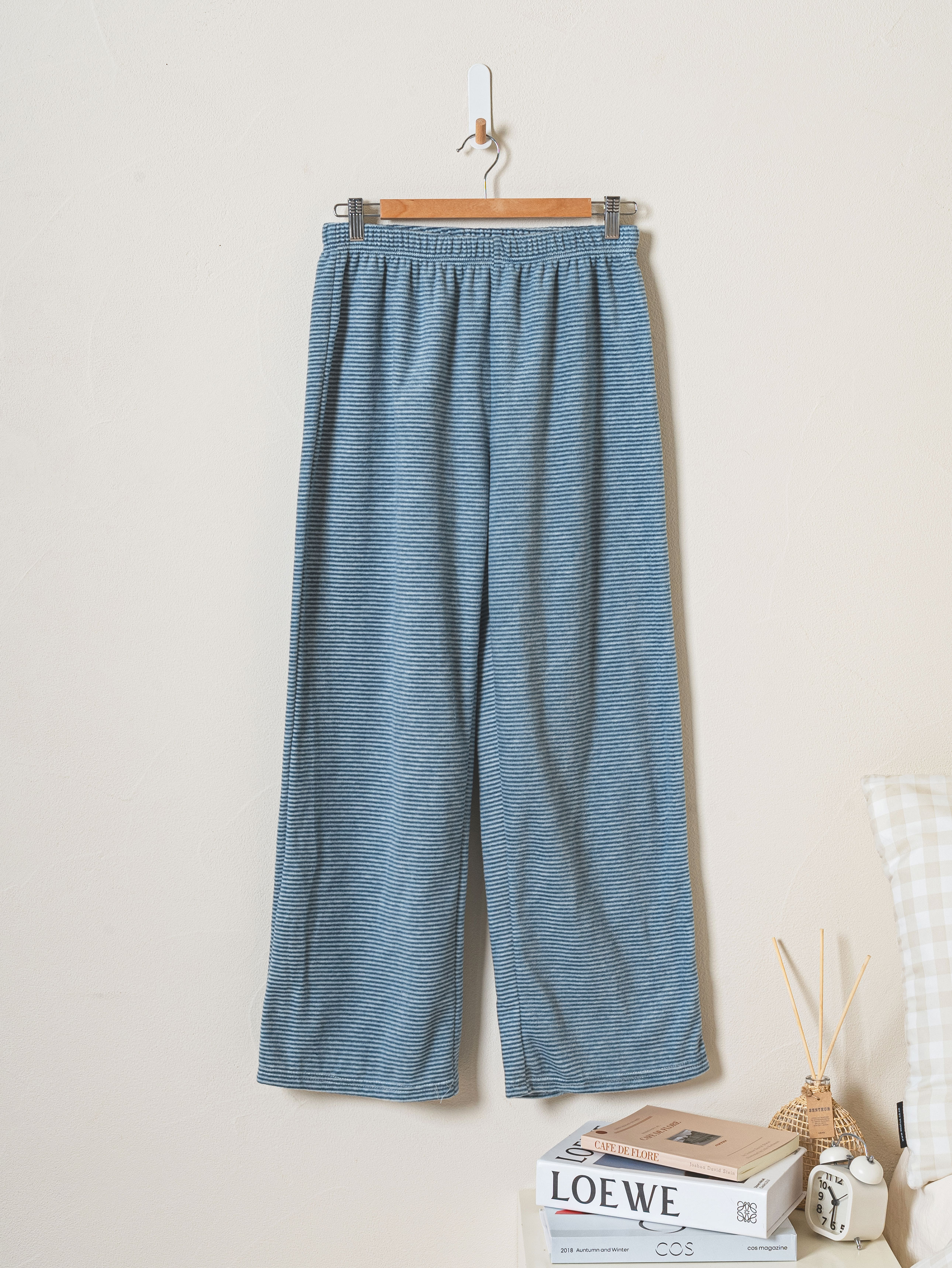 DAISO Boddle Pajama Bottoms (L/Blue)