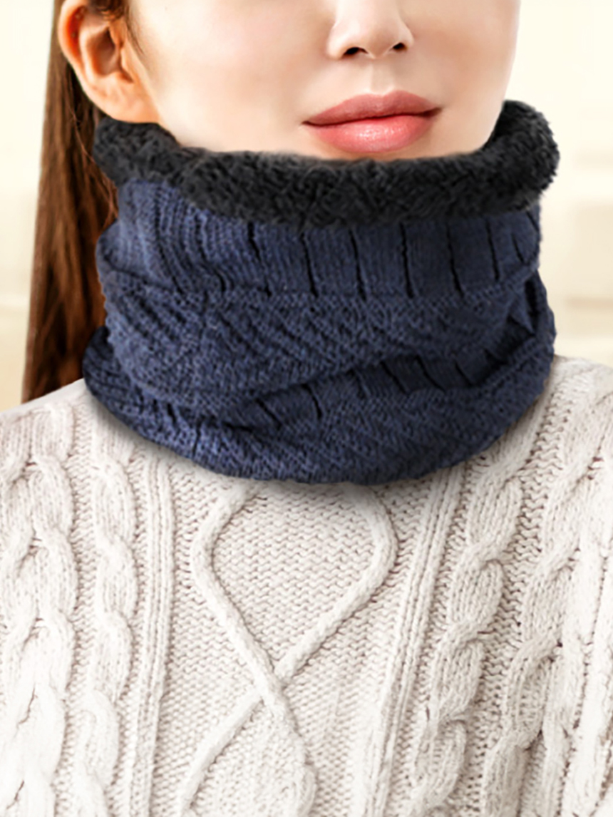 DAISO Knitted neck warmer