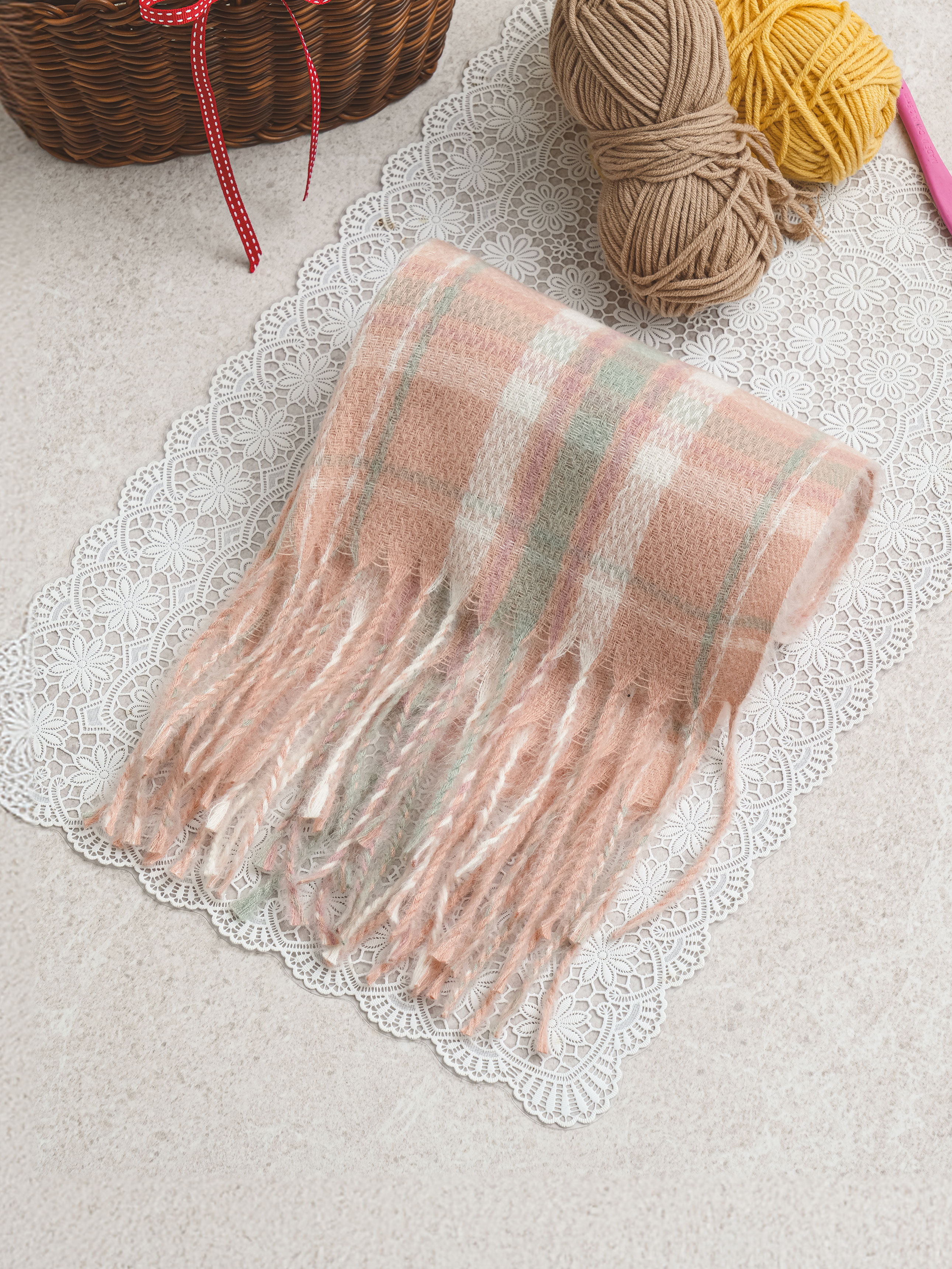 DAISO Pattern Point Scarf (180*35cm) (Pink)