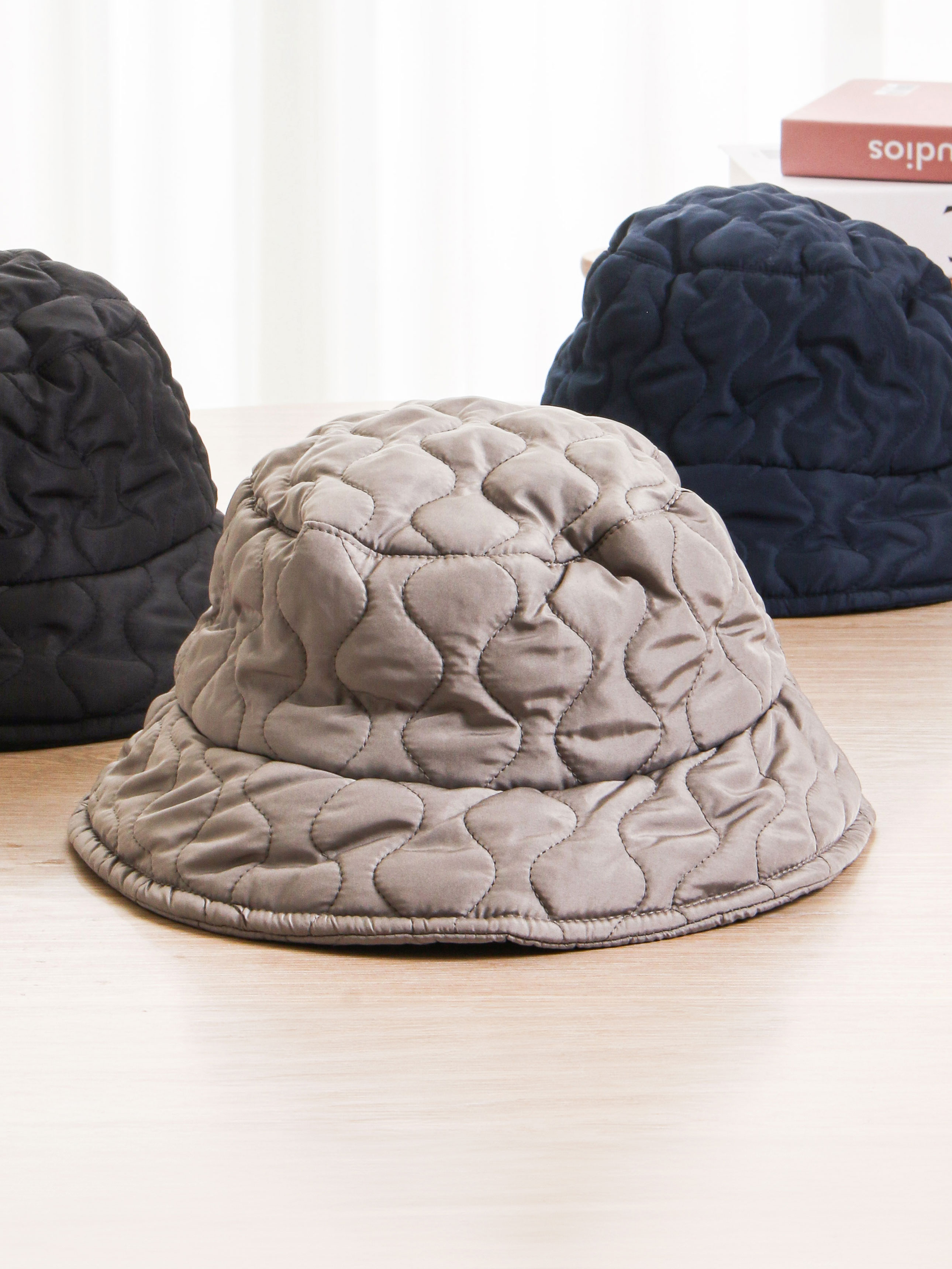 DAISO Quilted padded bucket hat