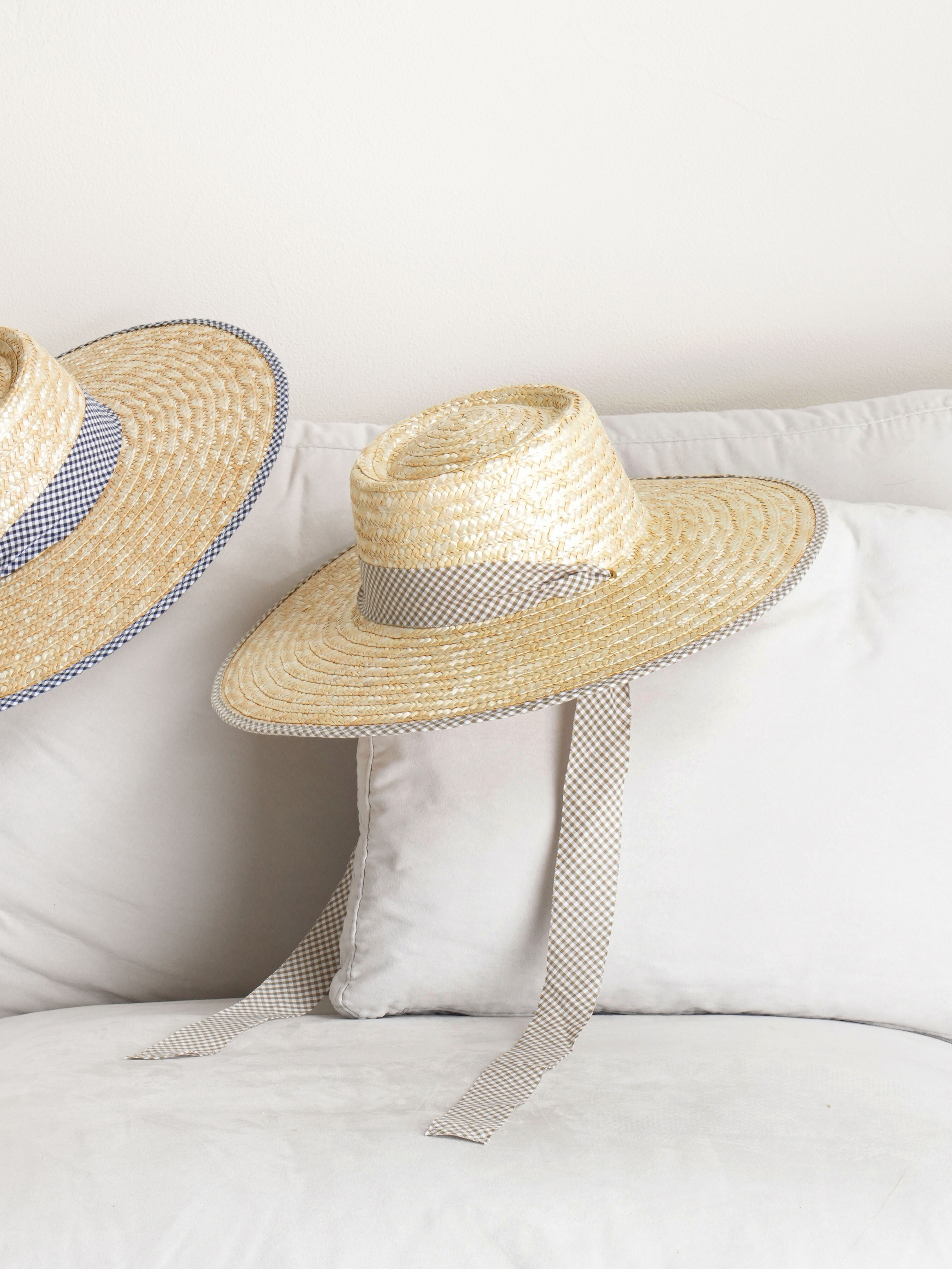 DAISO Straw hat with string point