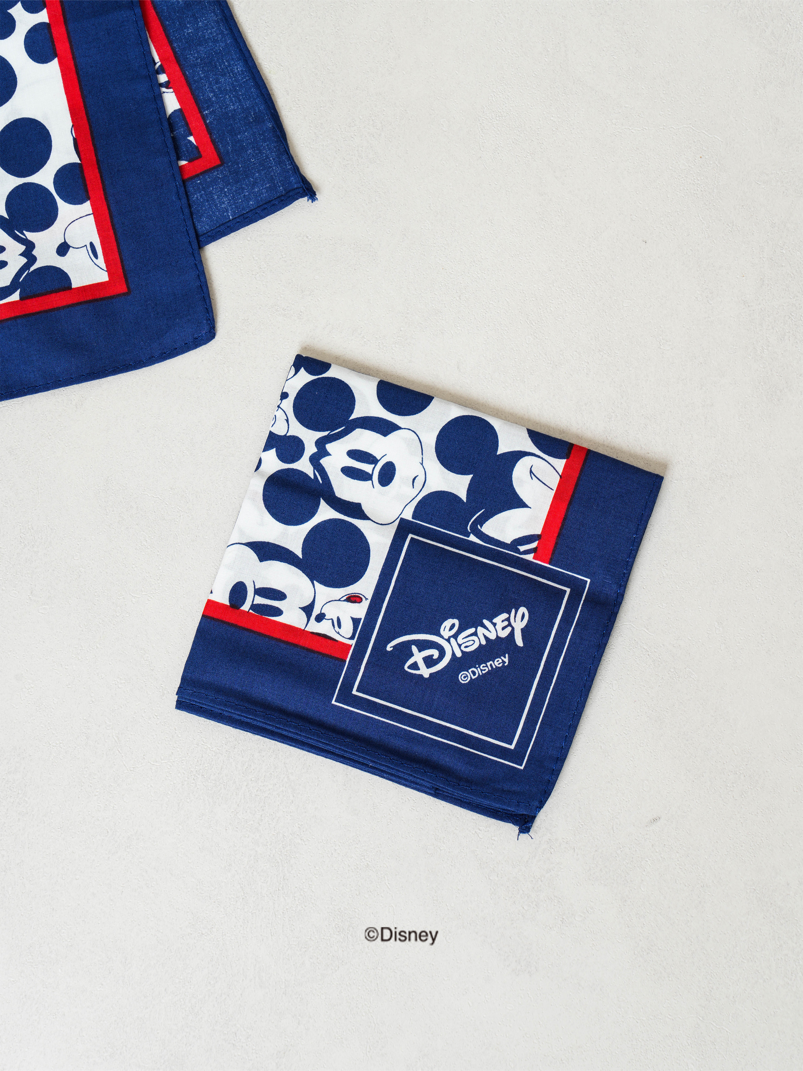 DAISO Disney_Mickey Mouse_Cotton Printing Handkerchief (38*38cm)