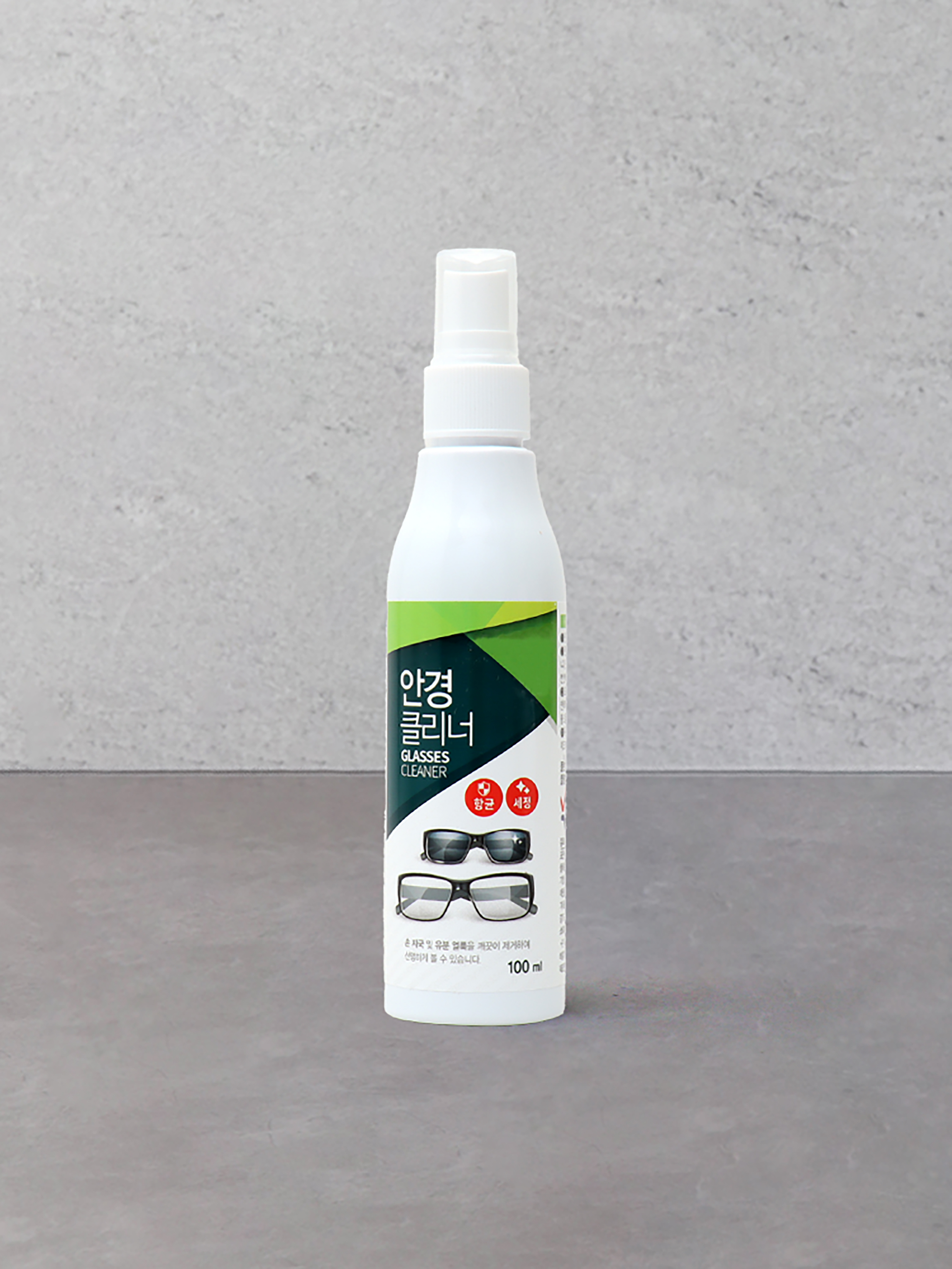 DAISO Glasses cleaner (100ml)