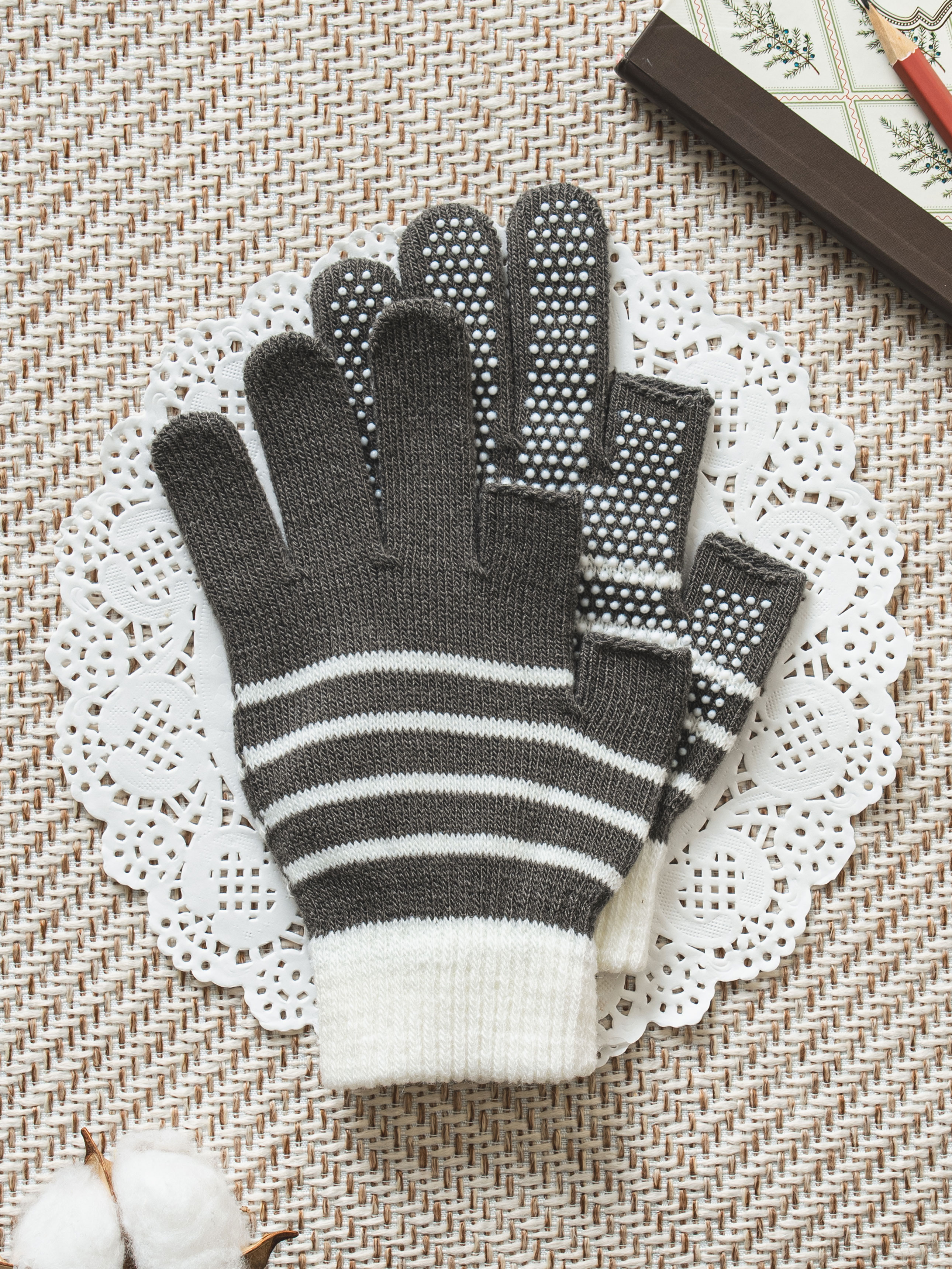 DAISO Knit Anti-Slip Finger Gloves (Gray)