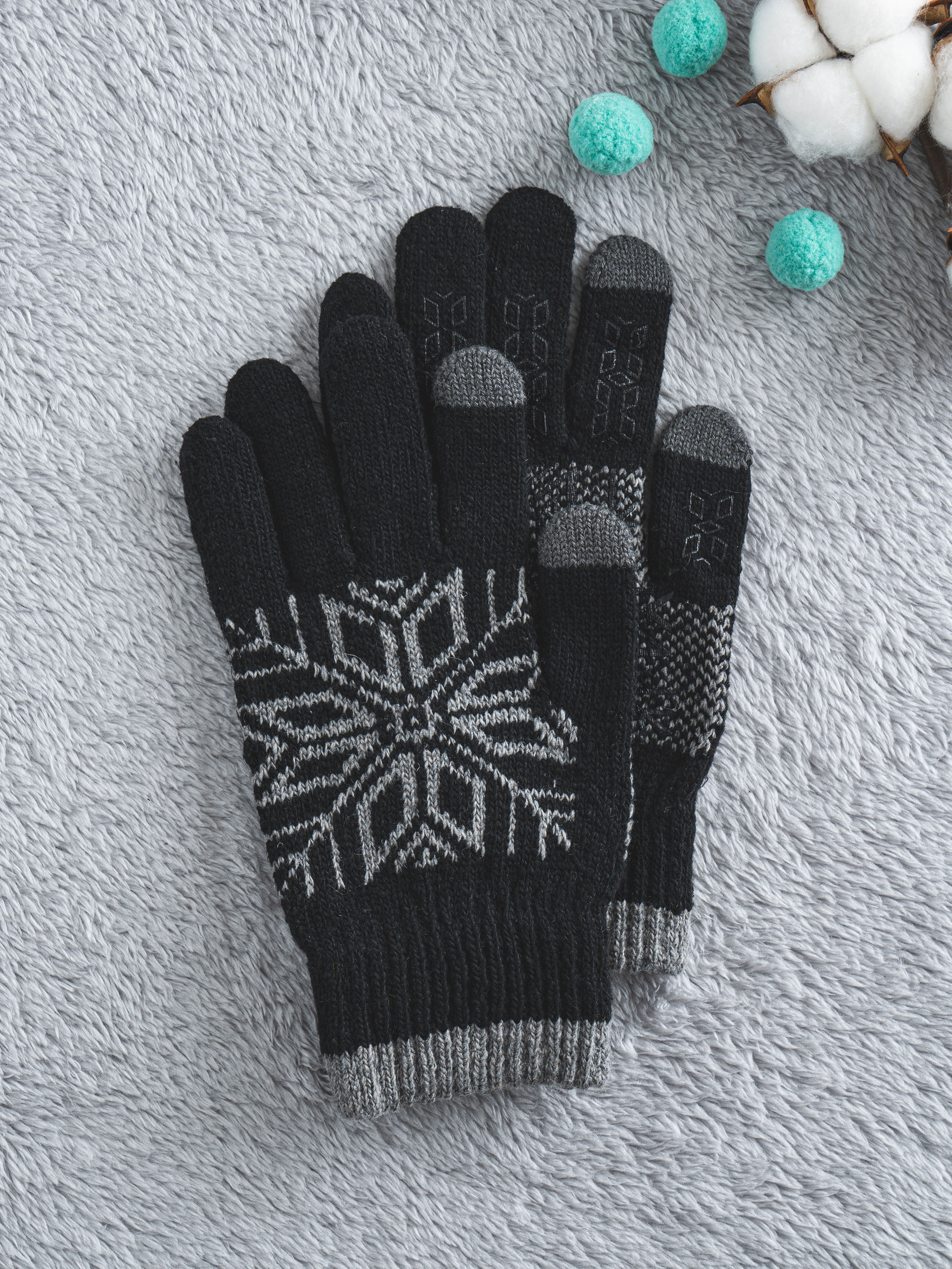 DAISO Patterns Anti-Slip Gloves (Black)