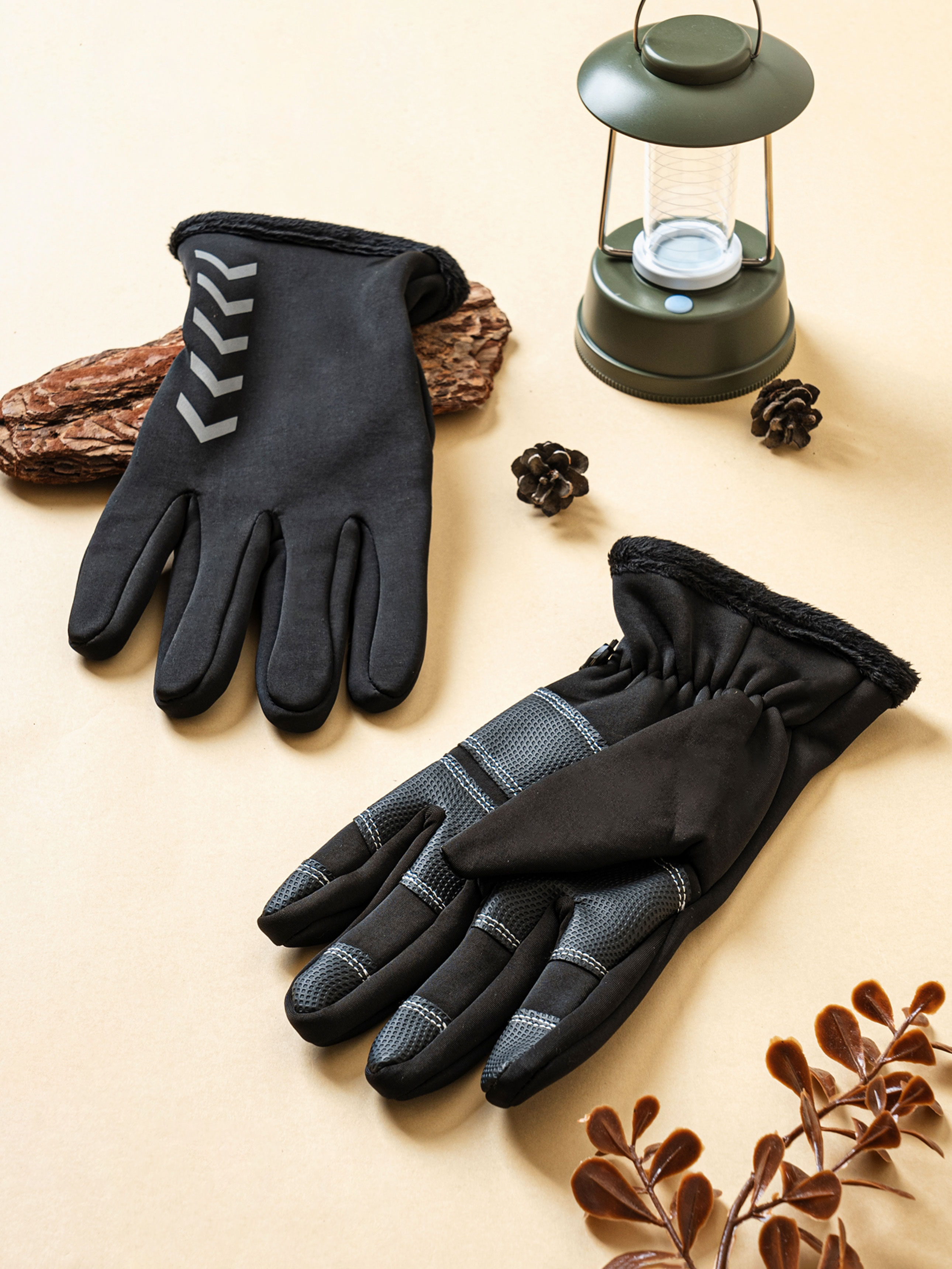 DAISO Sport Touch Gloves