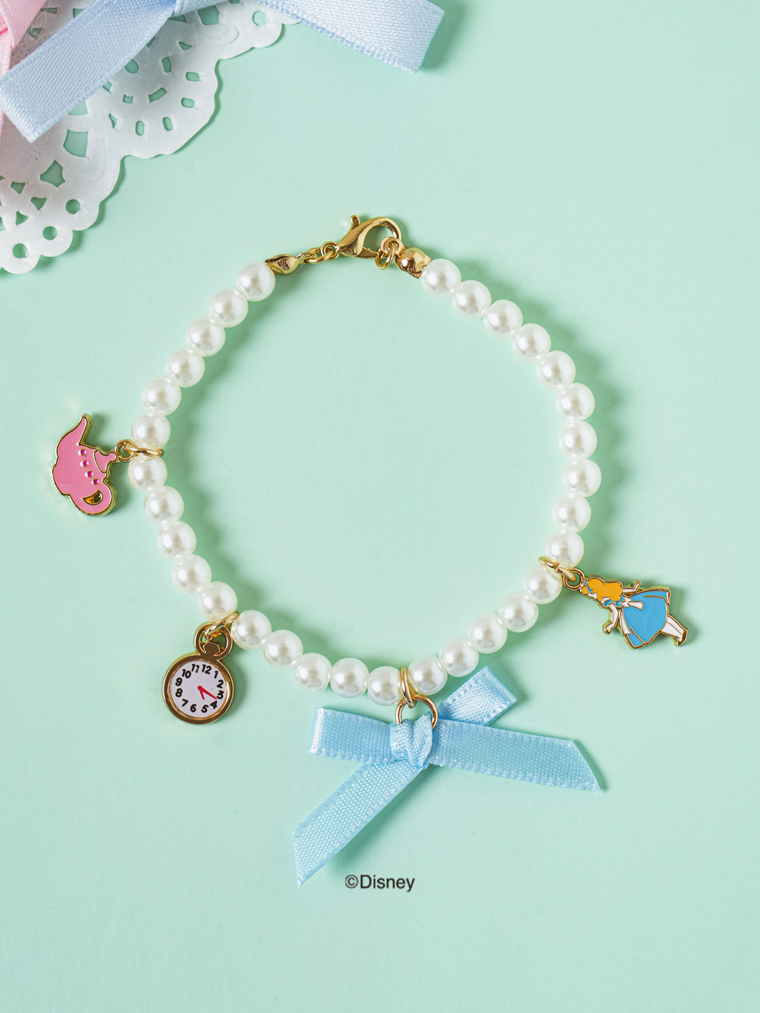 DAISO Disney Alice Pearl Bracelet