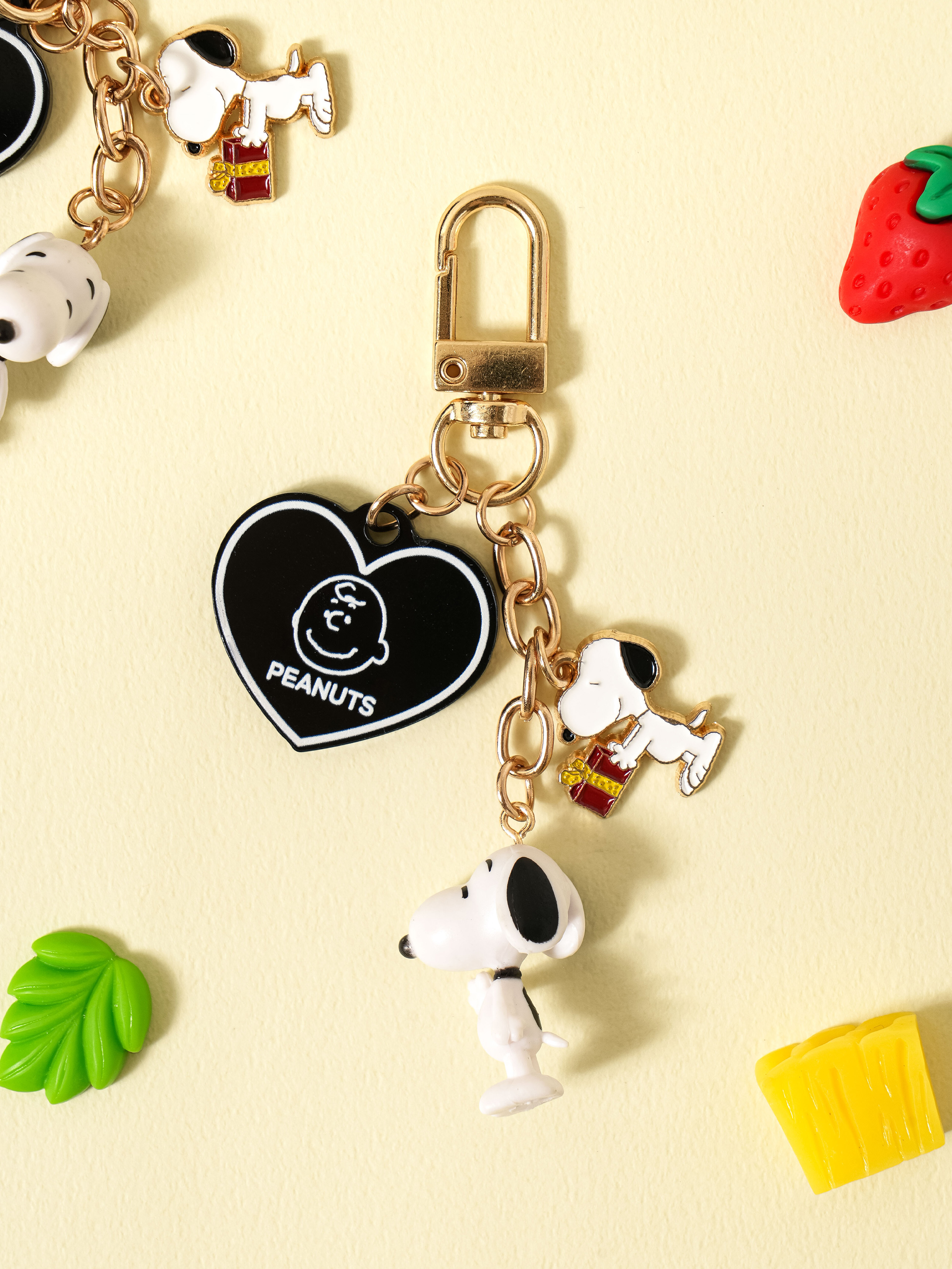 DAISO Peanuts_Figure Metal Keyring