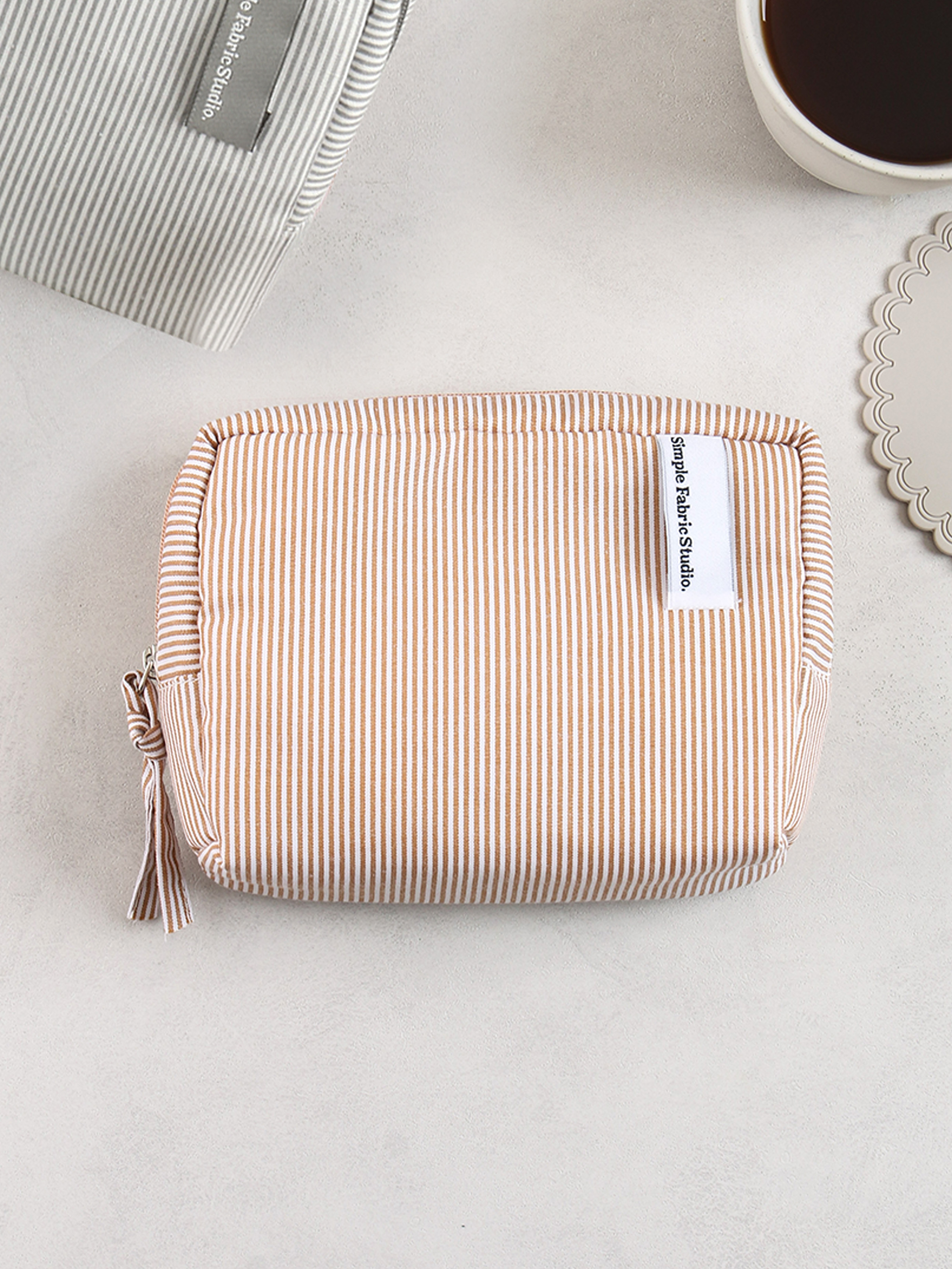 DAISO Striped Square Pouch (Beige/Gray)