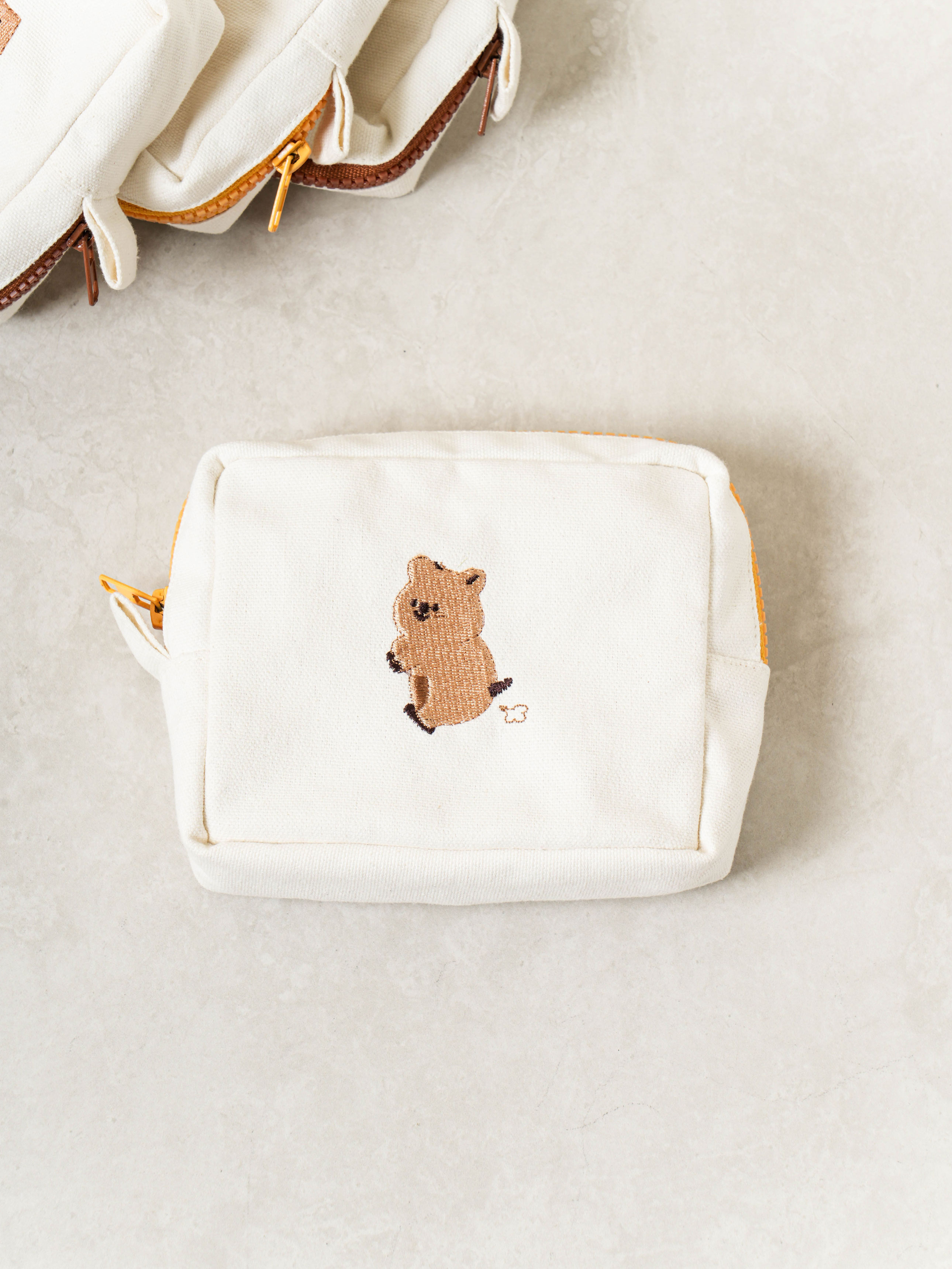 DAISO Quokka_Embroidery Pouch