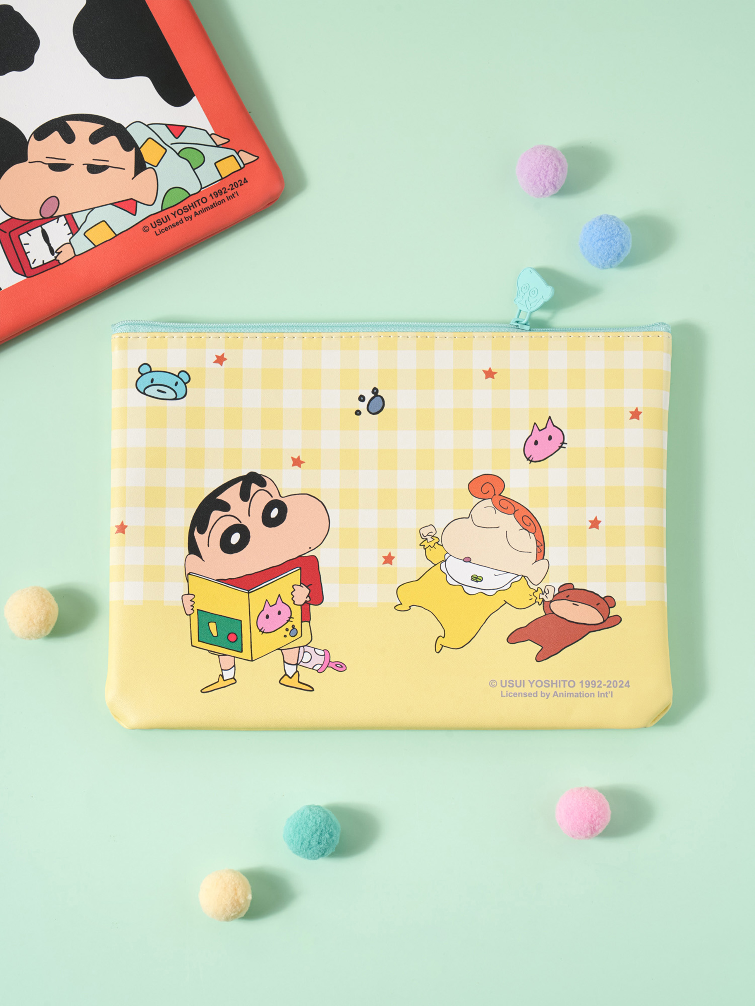 DAISO Crayon Shin-chan_Flat Pouch (Large)