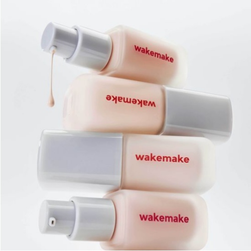 WAKEMAKE  Seamless Wear Foundation 30ml Set (+Spatula Brush, Palette) [Tanning Pochacco]