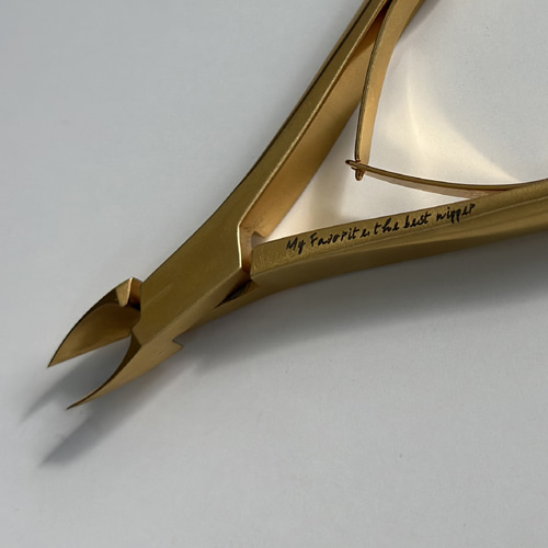 MAVORITE Ingrown Clipper Nipper – Gold Matte Antique