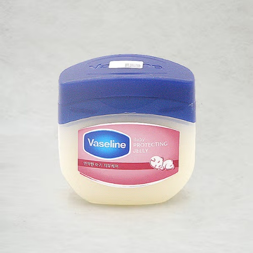 DAISO Vaseline Baby Protecting Jelly 100ml