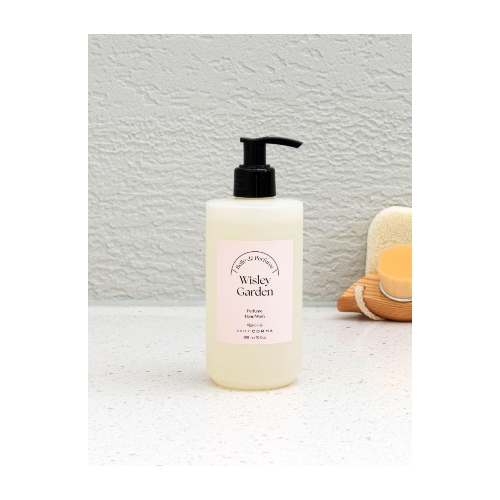 DAISO Dailycomma Bello de Parfum Hand Wash (Wisley Garden) 300ml