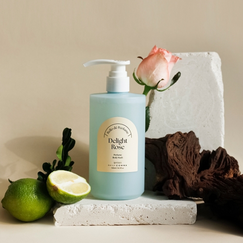 DAISO Daily Comma Bello De Perfume Body Wash (Delight Rose) 500ml
