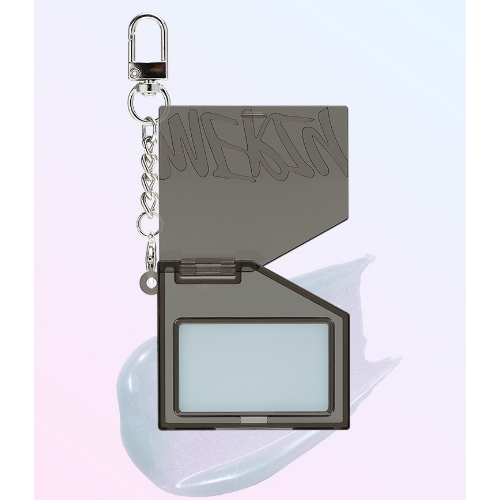 DAISO MERZY Let's Wearing Lip & Cheek Keyring(08 Blue Balm) 2.2g