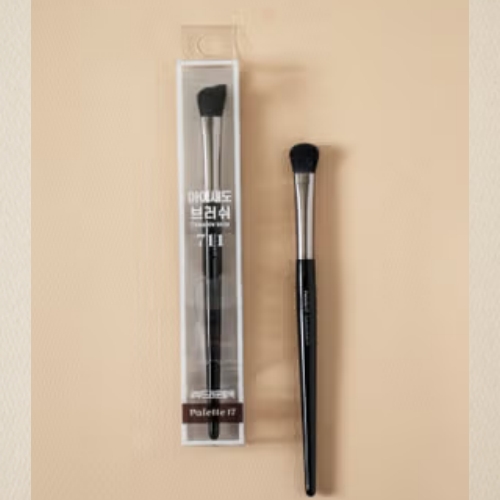 DAISO PALETTE17 Eyeshadow Brush 711