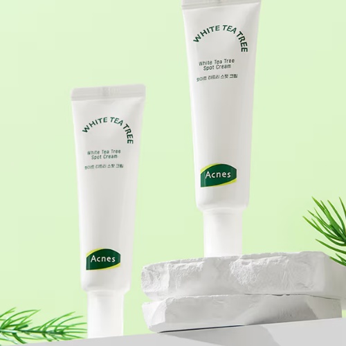 DAISO Acnes White Tea Tree Spot Cream 30ml