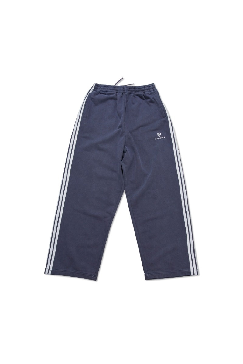 pioneers BAGGY SWEAT SHORTS / PANTS