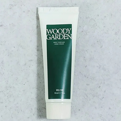 DAISO DAILY COMMA Most Perfume Hand Cream 50ml (Woody Garden)