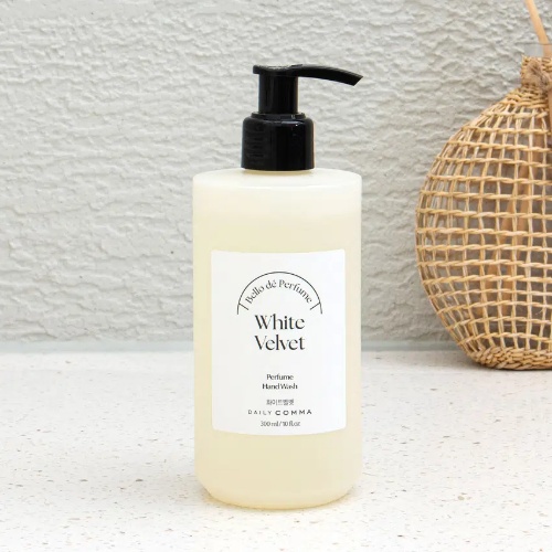 DAISO DAILY COMMA Velo de Perfume Hand Wash 300ml (White Velvet)