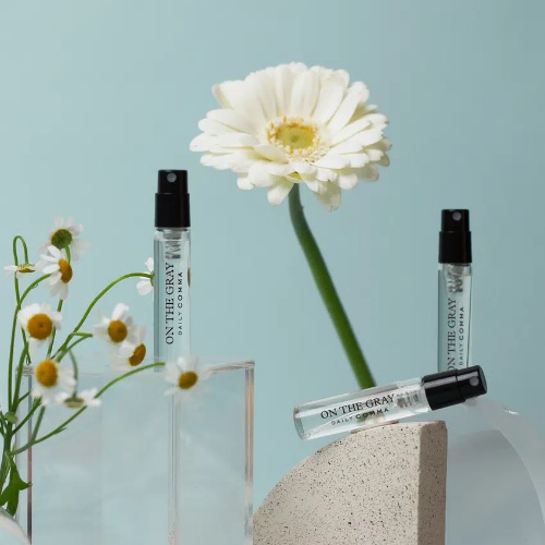 DAISO Daily Comma Signature Perfume Discovery Set (On the Gray) 3.3ml × 3pcs