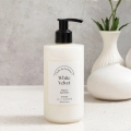 DAISO Dailycomma Bello de Perfume Hand Lotion (White Velvet) 300ml