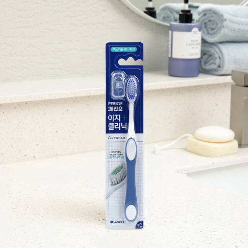 DAISO PERIOE Easy Clinic Toothbrush 1pc (Ultra Soft Ultra Fine Bristles)