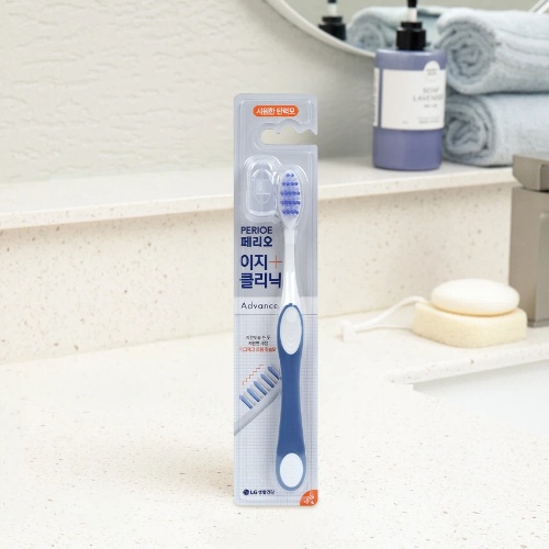DAISO PERIOE Easy Clinic Toothbrush 1pc (Firm Bristles)