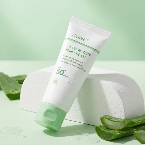 DAISO CURE Aloe Watery Sunscreen 40ml