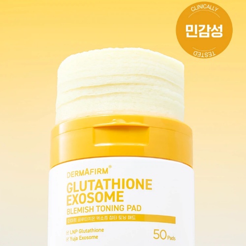 DAISO DERMAFIRM Glutathione Exosome Dark Spot Toning Pad 50 Pads / 175ml
