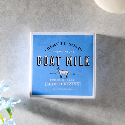 DAISO Shower Mate Goat Milk Soap White Milk Scent 90g