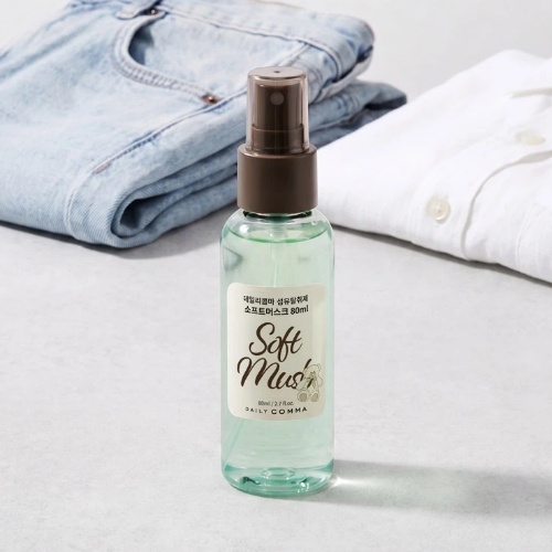 DAISO DAILY COMMA Fabric Deodorizer Soft Musk 80ml
