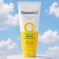 DAISO ON THE BODY Niatamin Brightening Body Cream 200ml