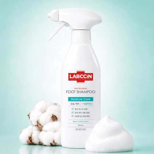 DAISO LABCCiN Antibacterial Foot Shampoo Moisture 410ml