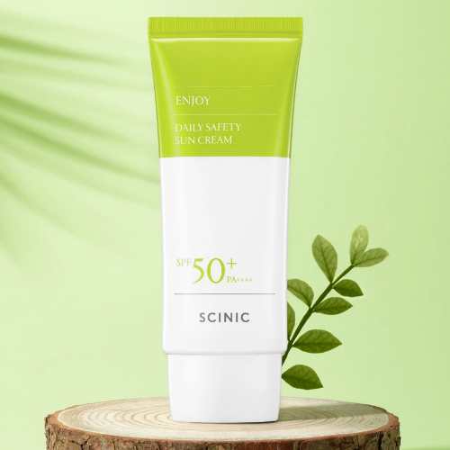 DAISO SCINIC Enjoy Daily Safety Mineral Sun Cream SPF50+ PA++++ 60g