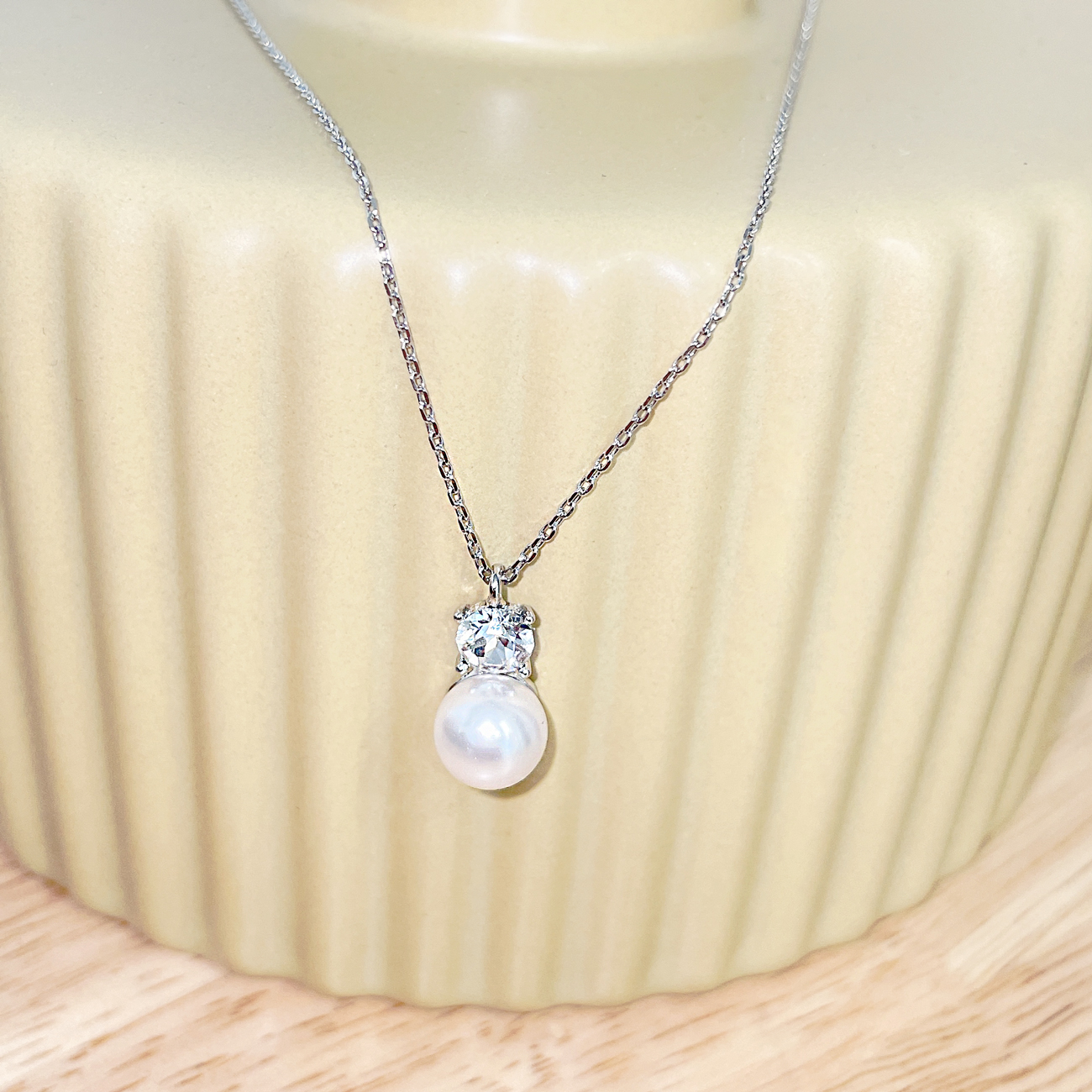 Crystal Bliss Pearl Necklace Silver