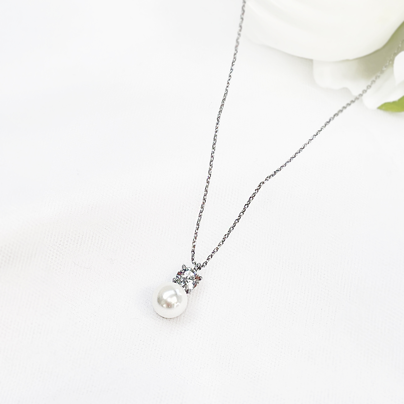 Crystal Bliss Pearl Necklace Silver