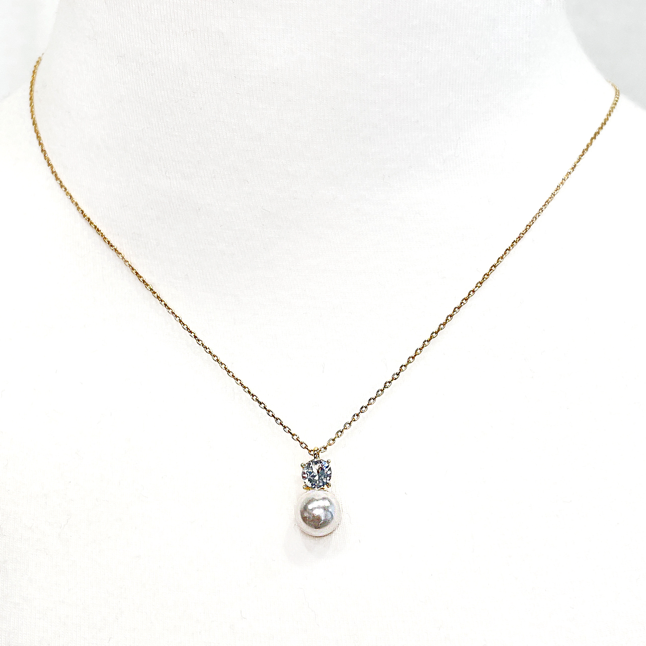 Crystal Bliss Pearl Necklace Gold