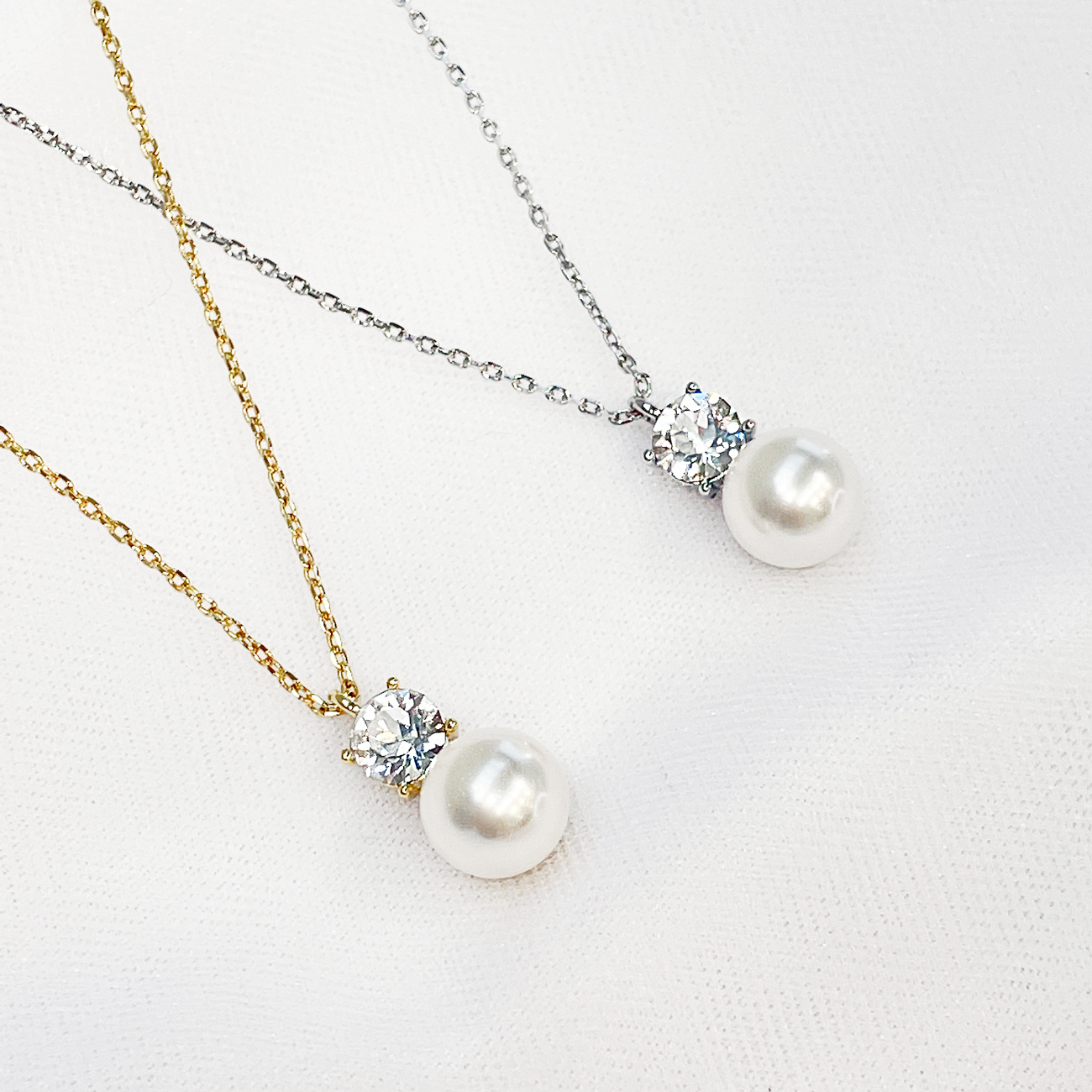 Crystal Bliss Pearl Necklace Gold